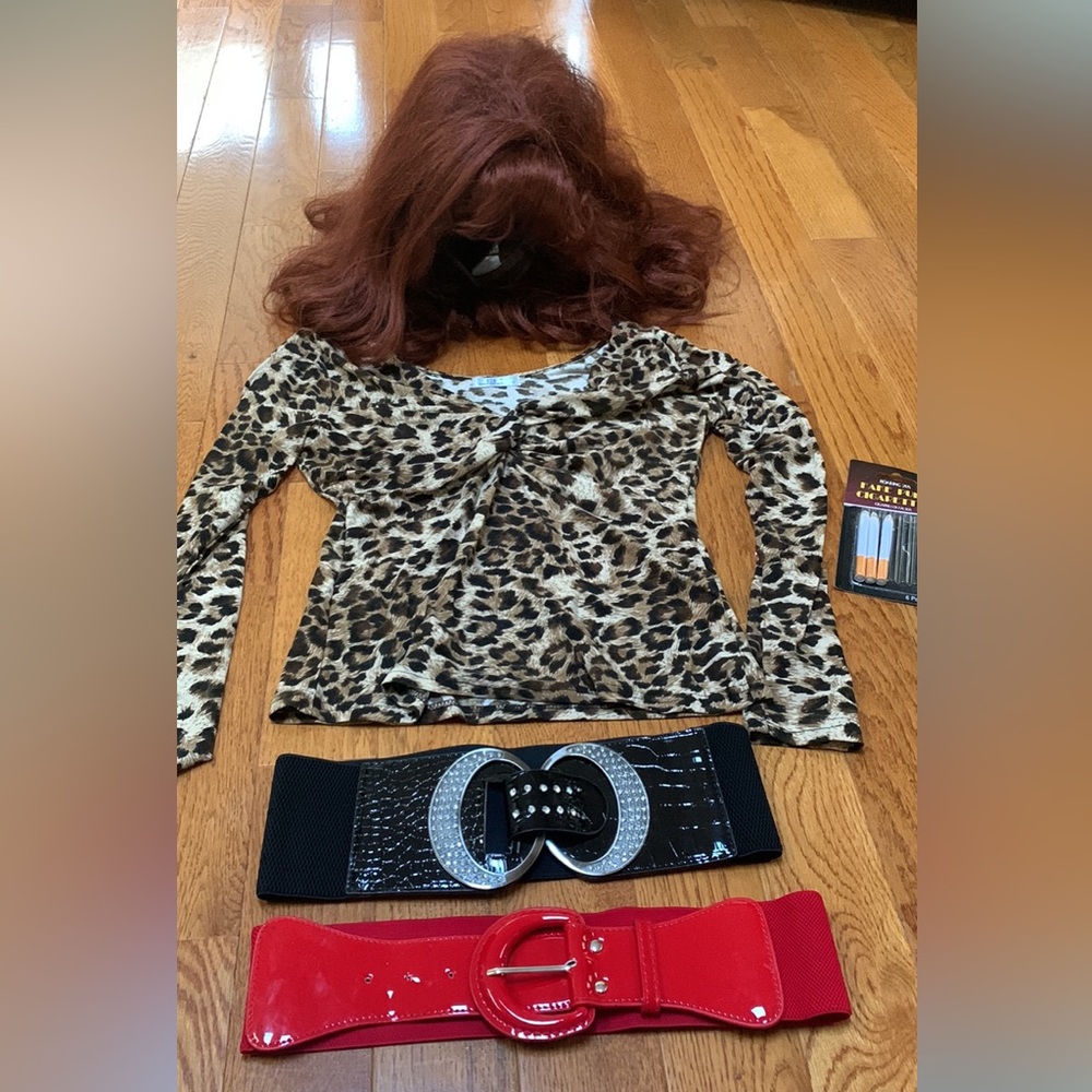Halloween Costume Peg Bundy includes wig, top, 2 belts and fake cigarettes